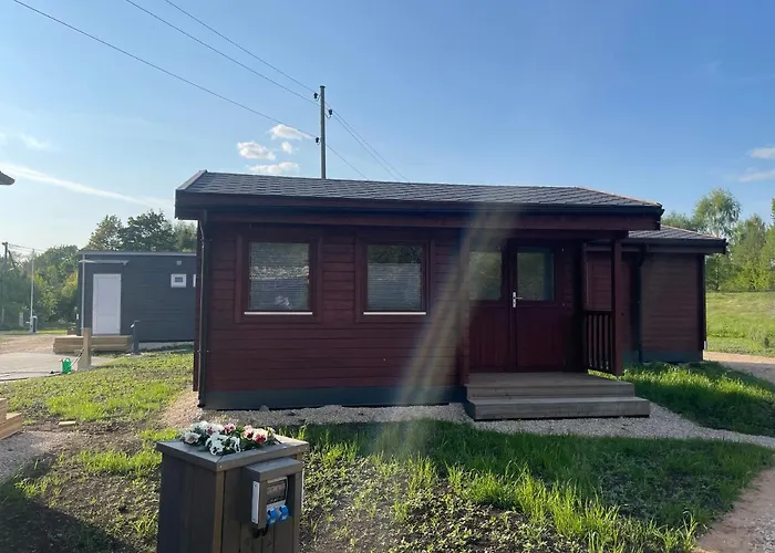 Womocamp Holzhuette 2