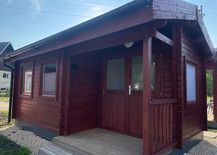 Womocamp Holzhuette 2